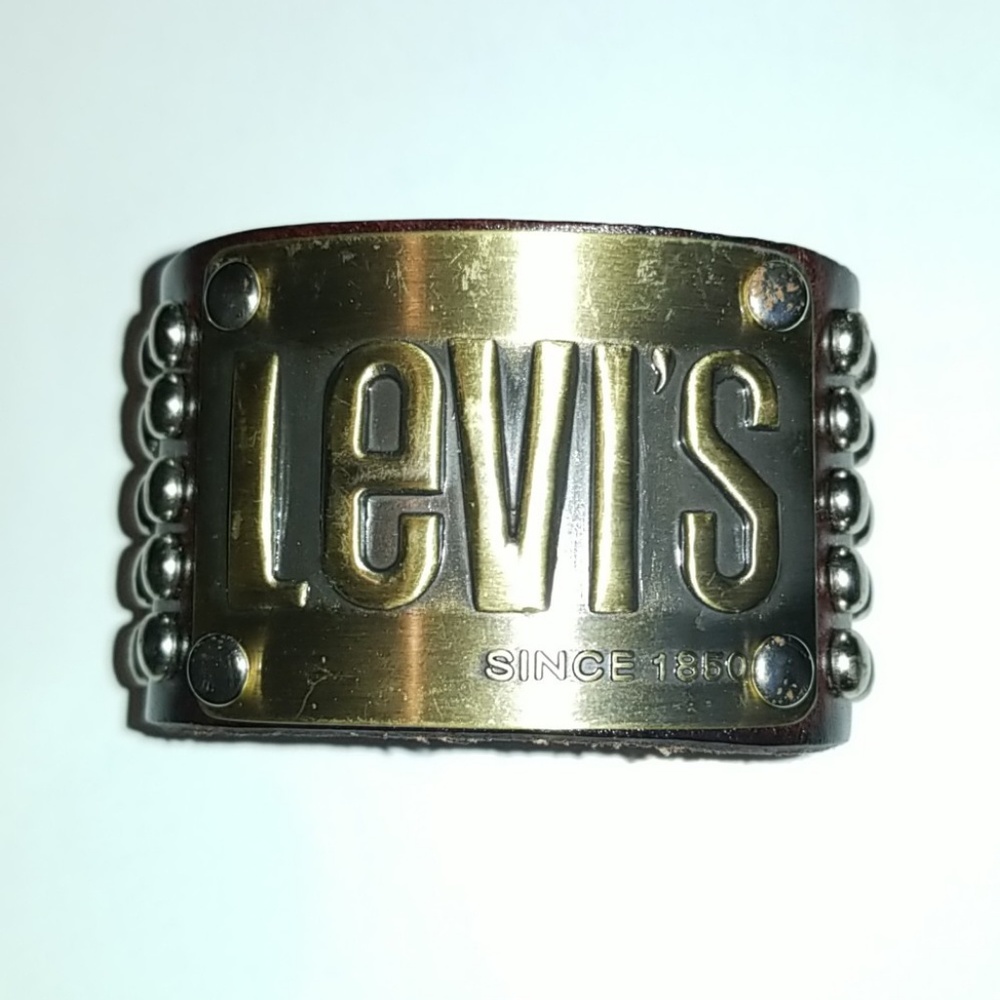 Leather cuff